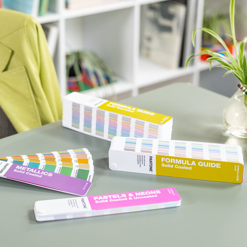 PANTONE Solid Guide Set